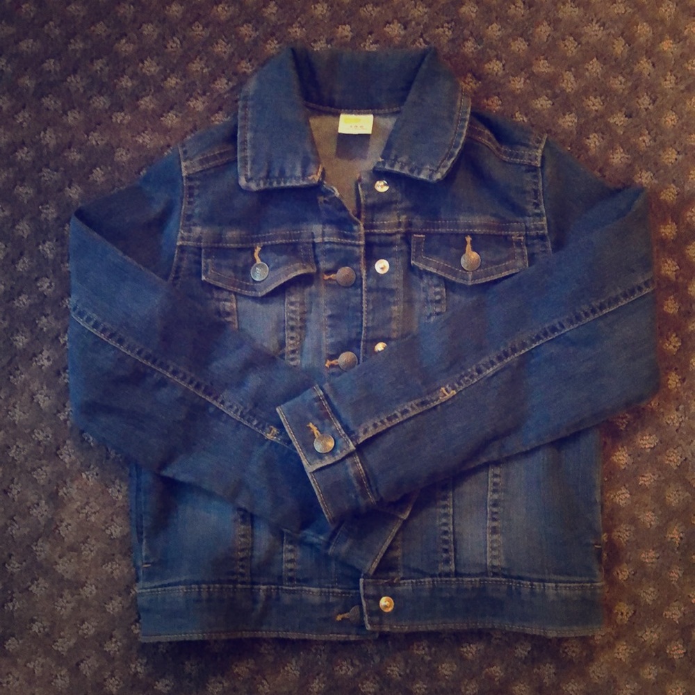 Girl’s jean jacket, like new! Worn once!